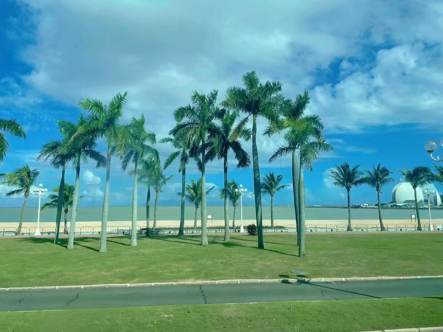 情侣南线观光线14 情侣南线观光线14